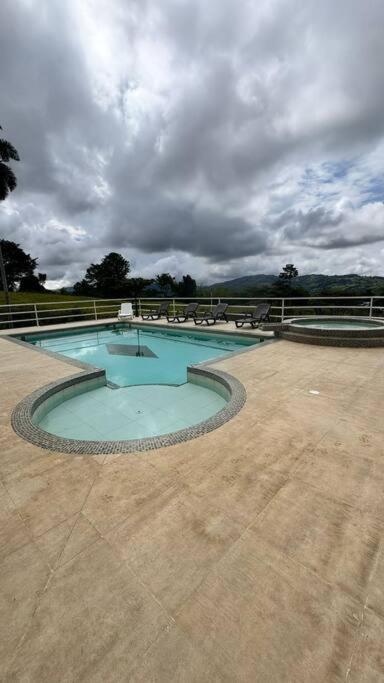 Finca Con Vistas Al Lago Calima Villa Dış mekan fotoğraf